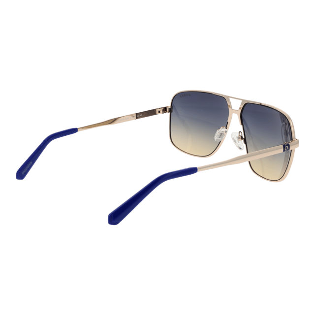Género: Hombre
Color principal: Plateado
Color del marco: Plata
Material del marco: Metal
Color de lentes: Azul
Material de lentes: Plástico
Categoría de filtro: 3
Efecto de lentes: Gradiente
Protección: Non
Ancho de las lentes: 61
Altura de las lentes: 49
Ancho del puente: 11
Ancho del marco: 140
Longitud de las sienes: 140
Estilo: Gafas de aviador
Estilo de llantas: Llanta completa
Bisagra de resorte: No
Extra: Sin extra
El envío incluye: Estuche originalsa de gafas original, documentación, paño de limpieza
Country: China