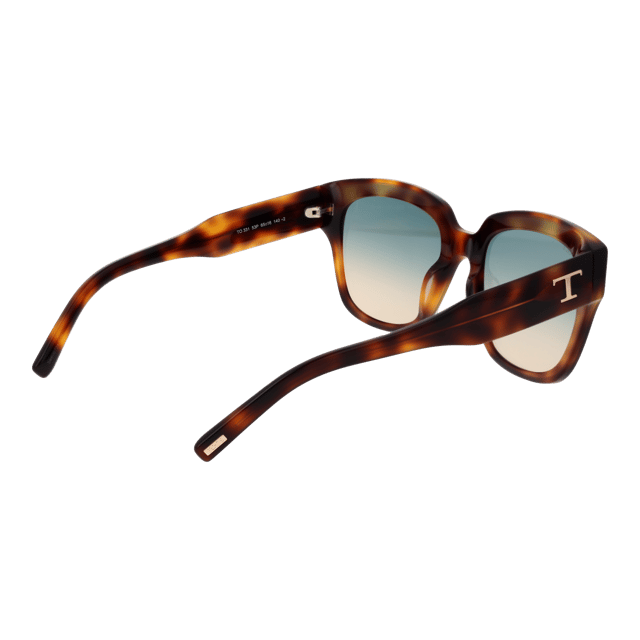 Género: Mujer
Color principal: Tostado
Color del marco: Brown
Material del marco: Acetato
Color de lentes: Verde
Material de lentes: Plástico
Categoría de filtro: 2
Efecto de lentes: Gradiente
Protección: 100% UVA & UVB
Ancho de las lentes: 65
Altura de las lentes: 51
Ancho del puente: 16
Ancho del marco: 150
Longitud de las sienes: 140
Estilo: Rectángulo
Estilo de llantas: Llanta completa
Bisagra de resorte: No
Extra: Sin extra
El envío incluye: Estuche originalsa de gafas original, documentación, paño de limpieza
Country: Italy