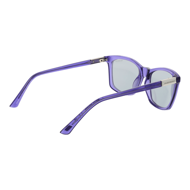 Género: Mujer
Color principal: Lila
Color del marco: Lila
Material del marco: Plástico
Color de lentes: Gris
Material de lentes: Plástico
Categoría de filtro: 2
Efecto de lentes: Polarizado
Protección: 100% UVA & UVB
Ancho de las lentes: 54
Altura de las lentes: 41
Ancho del puente: 17
Ancho del marco: 140
Longitud de las sienes: 140
Estilo: Rectángulo
Estilo de llantas: Llanta completa
Bisagra de resorte: No
Extra: Sin extra
El envío incluye: Estuche originalsa de gafas original, documentación, paño de limpieza
Country: China