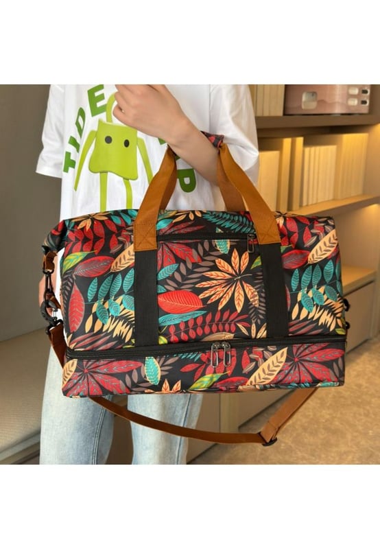 Bag size: Medium
  Material: Canvas
  Imported
  Product measurements: Length 18.5 in Width 9.4 in Height 11.8 in
  Weight: 21.2 oz