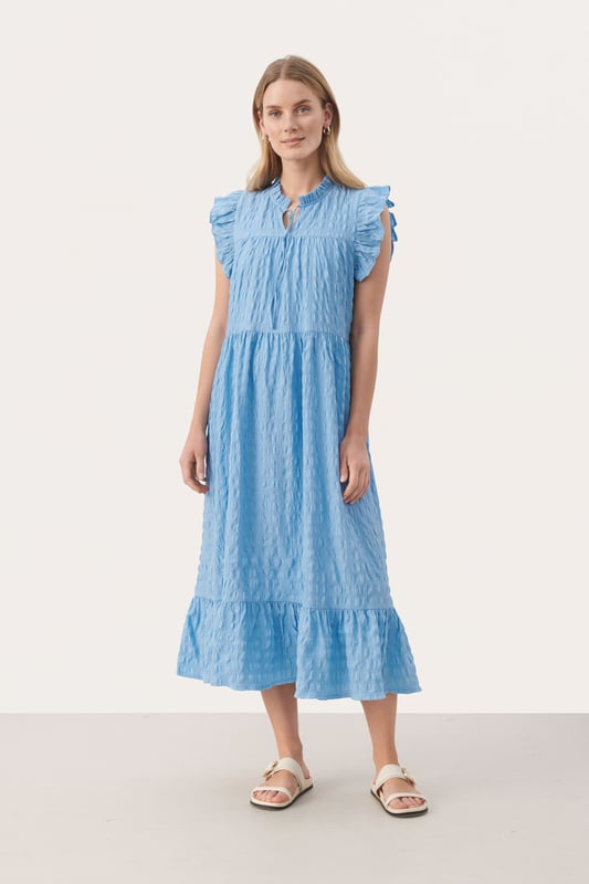 Regular fit,Midi lengte  Fijne was 30°, niet bleken, niet in de droger drogen, Druipnat ophangen in de schaduw, warm strijken max. 150° C, Niet droog reinigen  95% Polyester (Gerecycled),5% Elastaan