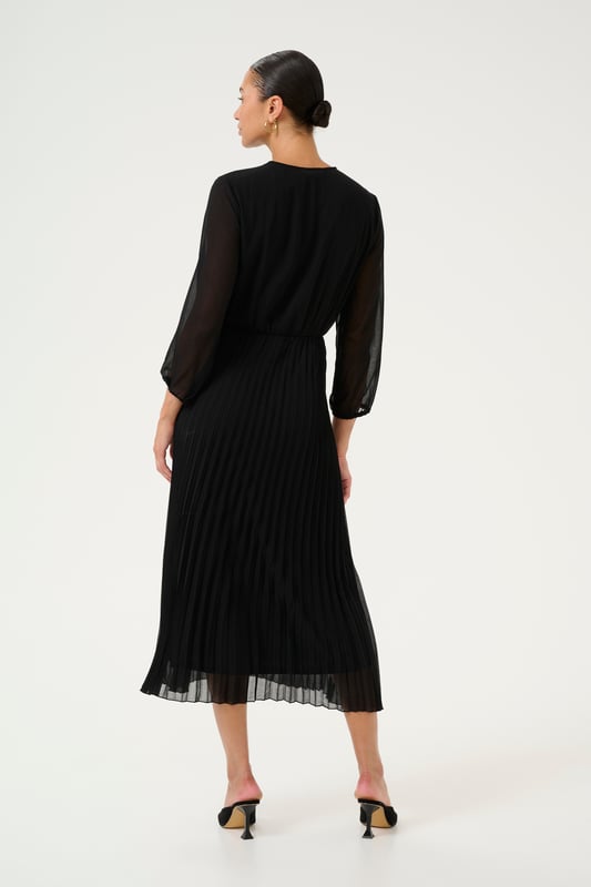 Feminine,Midi-Länge,3/4 Ärmel  Schonwäsche 30°, Nicht bleichen, Nicht im Trockner trocknen, Liegend trocken., Kalt bügeln max. 110° C, Trockenreinigung  100% Polyester