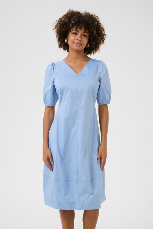 Casual fit,Net onder de knie,Korte mouwen  Fijne was 30°, niet bleken, niet in de droger drogen, Liggend laten drogen., koud strijken max. 110° C, Droogreiniging  65% Katoen,33% Polyester,2% Elastaan