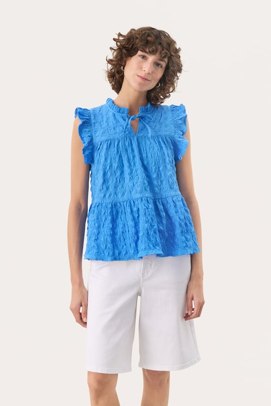 Gerade Passform,Ärmellos  Schonwäsche 30°, Nicht bleichen, Nicht im Trockner trocknen, Tropnass aufhängen im Schatten, Warm bügeln max. 150° C, Nicht trockenreinigen  80% Polyester (Recycelt),18% Polyester,2% Elasthan