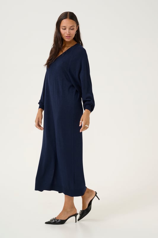 Loose fit,Onder de knie,Lange mouwen  Fijne was 30°, niet bleken, niet in de droger drogen, Liggend laten drogen in de schaduw, koud strijken max. 110° C, Droogreiniging  70% Viscose,20% Nylon,10% Polyester