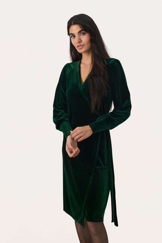 Gerade Passform,Knapp unter dem Knie,Lange Ärmel  Schonwäsche 30°, Nicht bleichen, Nicht im Trockner trocknen, Liegend trocken., Kalt bügeln max. 110° C, Trockenreinigung  60% Polyester,35% Polyester (Recycelt),5% Elasthan