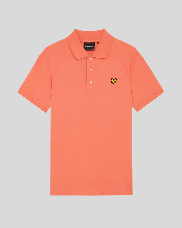 It’s a wardrobe essential that will be pulled out on weekends, dress down days at work, for nights out and even for days on the golf course. Our plain Lyle & Scott polo shirt is such a classic that it barely needs an introduction. It’s made from cotton-blend jersey with a little added stretch. - Classic collar 
- Front button fastening 
- Short sleeves
- Composition: 97% cotton, 3% elastane