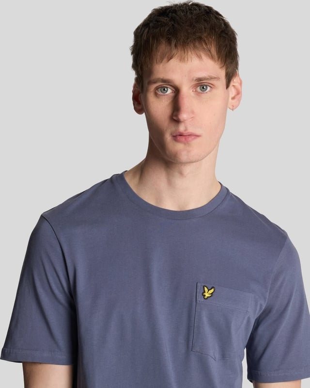 The Lyle & Scott Pocket T-shirt is our classic 100% BCI cotton tee with an added breast pocket. It's simplicity itself.
- 100% BCI cotton- 190 gsm single jersey fabric- Set-in sleeves- Stitched sleeves and hem- Superior cut