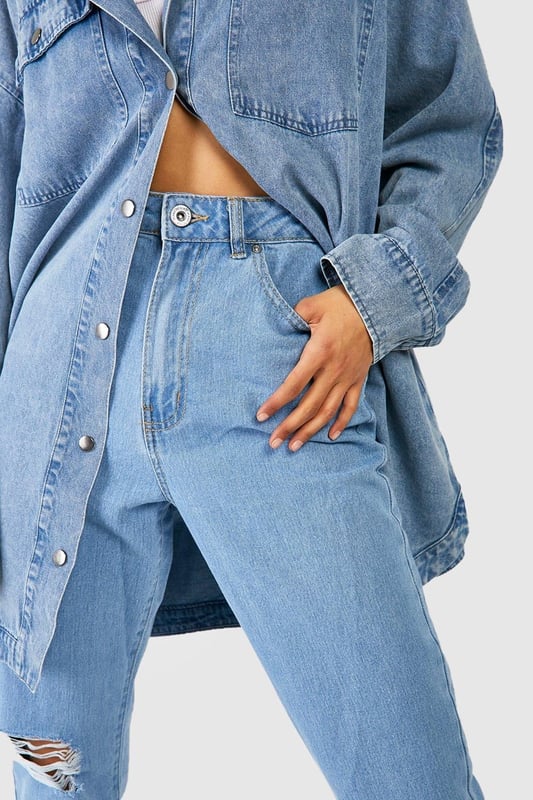 A classic go-to silhouette made from rigid and durable denim, the mom jean has become a wardrobe essential for every girl. Whether you're styling them day to day or wearing on a night out with heels, we have mom jeans to suit your vibe. Our ripped mom jeans let you get daring, just try a bum rip or a simple busted knee to serve everyday attitude. Step out in high waisted mom jeans for a low-key look that stays fresh all season. This is no regular denim staple - it's over to you to create the look.Style: Mom JeansFabric: Denim