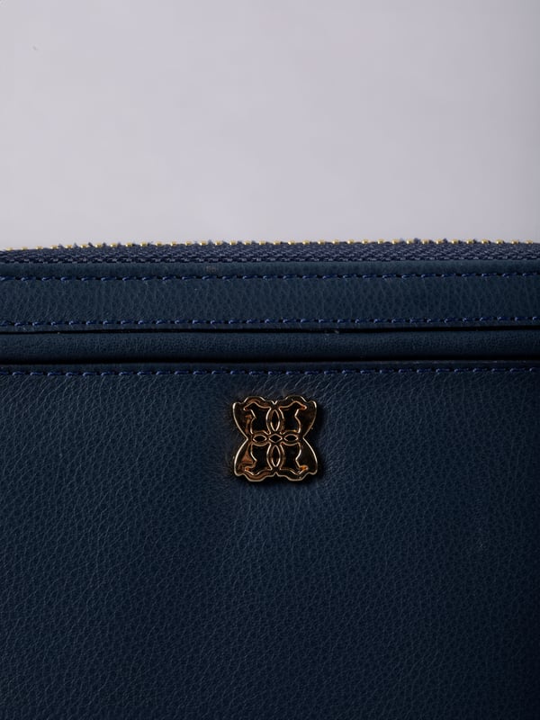 This large purse with handy zip around fastening is a must-have handbag accessory this season and beyond. Crafted from smooth leather, this purse contains ample storage for all your spending essentials including plenty of card slots, slip pockets and a zipped coin pocket. Finished with RFID protection to keep your cards electronically secure.