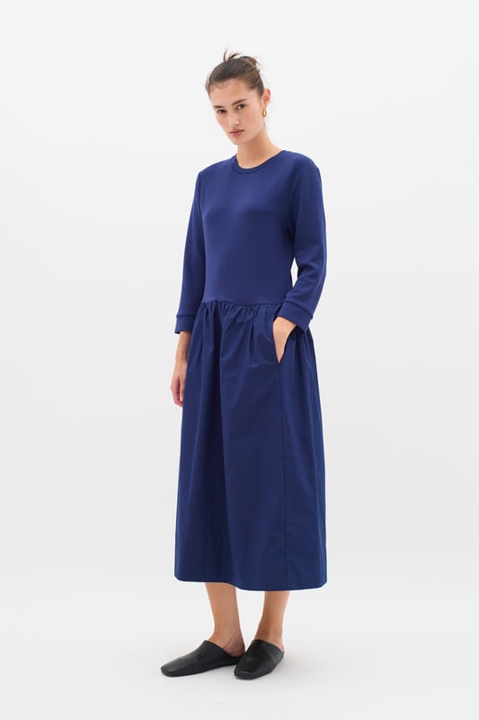 Relaxed fit,Knöchellänge,3/4 Ärmel  Schonwäsche 30°, Nicht bleichen, Nicht im Trockner trocknen, Liegend trocken., Kalt bügeln max. 110° C, Trockenreinigung  51% Modal (TENCEL™),42% Polyester,7% Elasthan