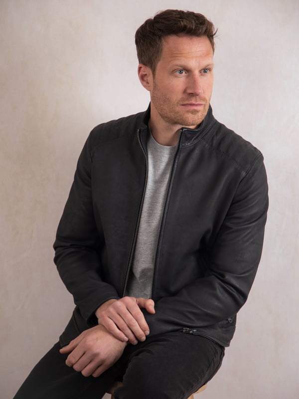 Expertly crafted from soft touch nubuck leather, the Crook jacket will be a wardrobe staple for years to come. With shoulder stitch detailing and a centre zip fastening, this classic style layers perfectly over all of your everyday looks. We've added plenty of functional exterior and interior pockets, meaning the Crook jacket effortlessly combines style and practicality.