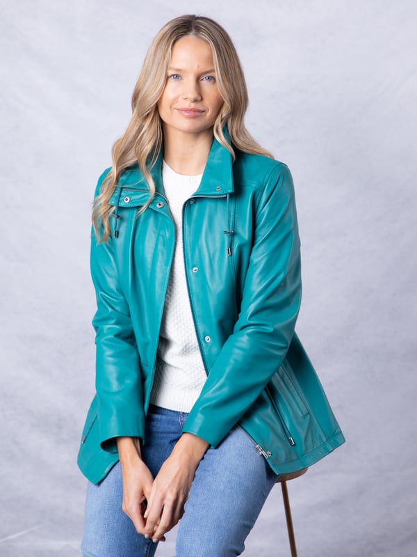 The Levens field jacket, crafted in sumptuously soft UK-sourced leather, is designed to protect you from the elements and keep you looking stylish.
This jacket features a funnel neck drawstring collar and front pockets, as well as a drawstring waist so it can be worn cinched in or left loose. Its longer length and centre zip fastening with added front placket provides added protection from the great British weather, and equally serves to flatter your form.