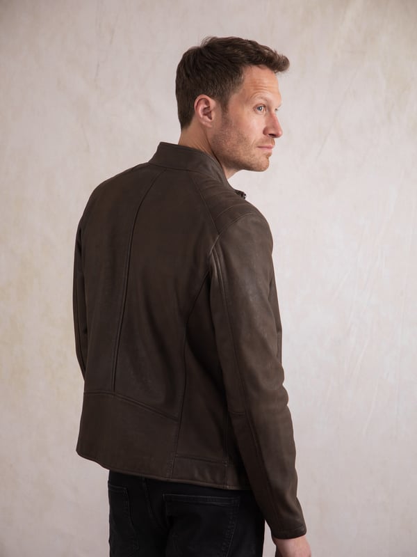 Expertly crafted from soft touch nubuck leather, the Crook jacket will be a wardrobe staple for years to come. With shoulder stitch detailing and a centre zip fastening, this classic style layers perfectly over all of your everyday looks. We've added plenty of functional exterior and interior pockets, meaning the Crook jacket effortlessly combines style and practicality.