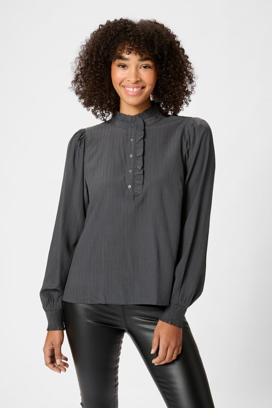 Regular fit,Lange Ärmel    58% Polyester,42% Viskose