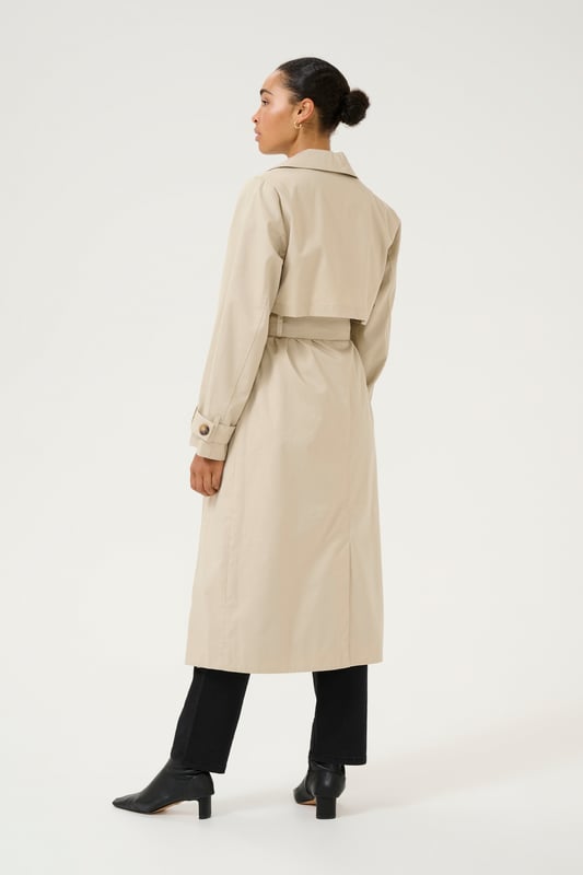 Loose fit,Midi-Länge,Lange Ärmel  30° waschbar, Nicht bleichen, Nicht im Trockner trocknen, Tropnass aufhängen im Schatten, Kalt bügeln max. 110° C, Trockenreinigung  65% Polyester,35% Baumwolle