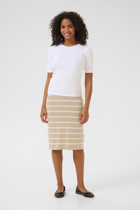 Model: , Pasform: Regular fit, Talje: High waist, Længde: Below knee length  30 degrees gentle wash, do not bleach, do not tumble dry, Flat drying in the shade, cold iron max. 110° C, Dry clean only  80% Viscose,20% Nylon