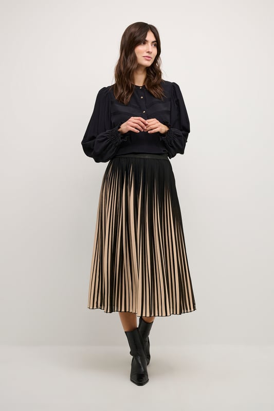 Relaxed fit,Elastische Taille,Midi-Länge  Schonwäsche 30°, Nicht bleichen, Nicht im Trockner trocknen, Tropnass aufhängen, Kalt bügeln max. 110° C, Nicht trockenreinigen  100% Polyester
