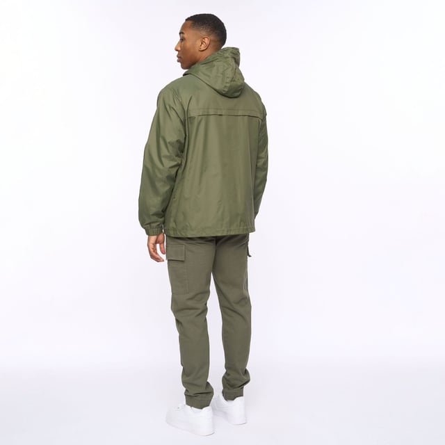 Mens Crosshatch Utilate Jacket in thyme.- Lightweight and durable windbreaker jacket- Bungee cord-adjustable hood- Full zip fastening- Chest patch pocket and zipped pockets- Elasticated cuffs- Bungee cord-adjustable hem.- Breathable mesh lining- Shell: 100% Nylon.  Lining: 100% Polyester- Ref: CH2K124380AAGR
