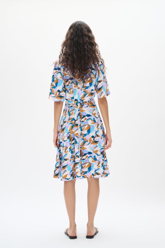 Feminine Form,Knielänge,Ellenbogenlänge  Schonwäsche 30°, Nicht bleichen, Nicht im Trockner trocknen, Tropnass aufhängen, Kalt bügeln max. 110° C, Nicht trockenreinigen  97% Polyester (Recycelt),3% Elasthan
