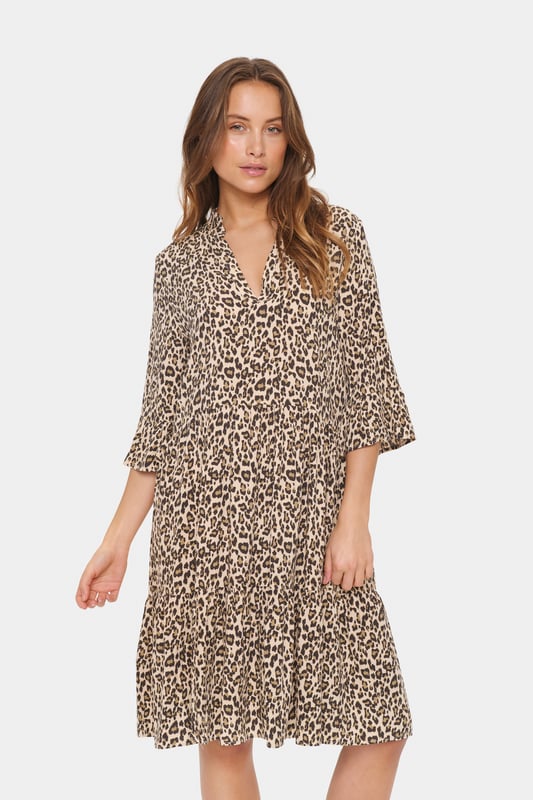 Casual fit,Knie  Fijne was 30°, niet bleken, niet in de droger drogen, Druipnat ophangen in de schaduw, koud strijken max. 110° C, Droogreiniging  100% Viscose (LENZING™ ECOVERO™)