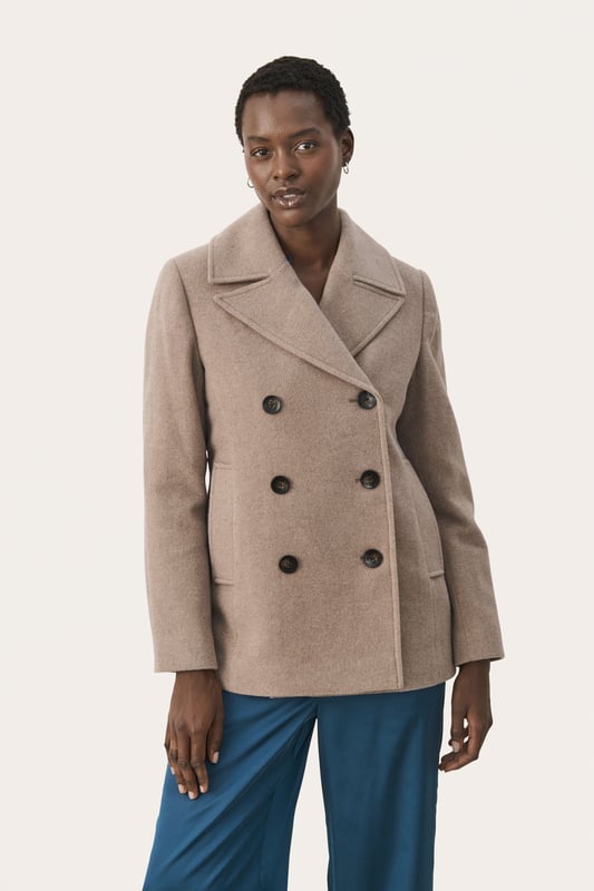 Classic fit,Lange Ärmel  Professionelle Reinigung, Nicht bleichen, Nicht im Trockner trocknen, Kalt bügeln max. 110° C, Trockenreinigung  40% Wolle (Recycelt),30% Polyester (Recycelt),25% Polyester,5% Sonstige fasern