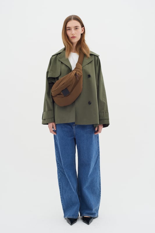 Baggy fit,Heup lengte,Lange mouwen  Fijne was 30°, niet bleken, niet in de droger drogen, Druipnat ophangen, koud strijken max. 110° C, Droogreiniging  59% Katoen,31% Polyester,10% Polyamide