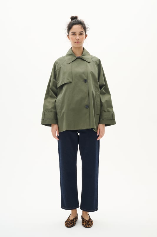 Baggy fit,Heup lengte,Lange mouwen  Fijne was 30°, niet bleken, niet in de droger drogen, Druipnat ophangen, koud strijken max. 110° C, Droogreiniging  59% Katoen,31% Polyester,10% Polyamide