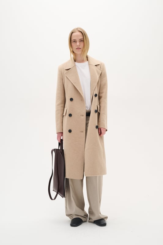 Feminine Form,Unterhalb des Knies,Lange Ärmel  Professionelle Reinigung, Nicht bleichen, Nicht im Trockner trocknen, Tropnass aufhängen, Kalt bügeln max. 110° C, Trockenreinigung  50% Wolle,48% Polyester,1% Polyacryl,1% Polyamid