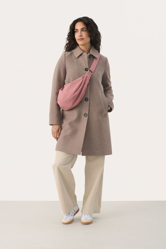 Classic fit,Boven de knie,Lange mouwen  Chemisch laten reinigen, niet bleken, niet in de droger drogen, koud strijken max. 110° C, Droogreiniging  40% Wol (Gerecycled),30% Polyester (Gerecycled),25% Polyester,5% Andere Vezels