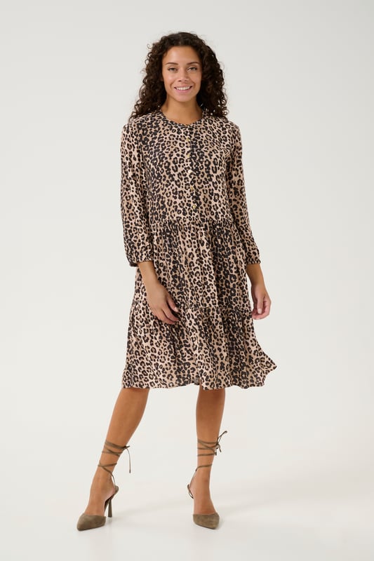 Loose fit,Knie,3/4 mouwen  Fijne was 30°, niet bleken, niet in de droger drogen, Druipnat ophangen, koud strijken max. 110° C, Droogreiniging  100% Viscose (LENZING™ ECOVERO™)