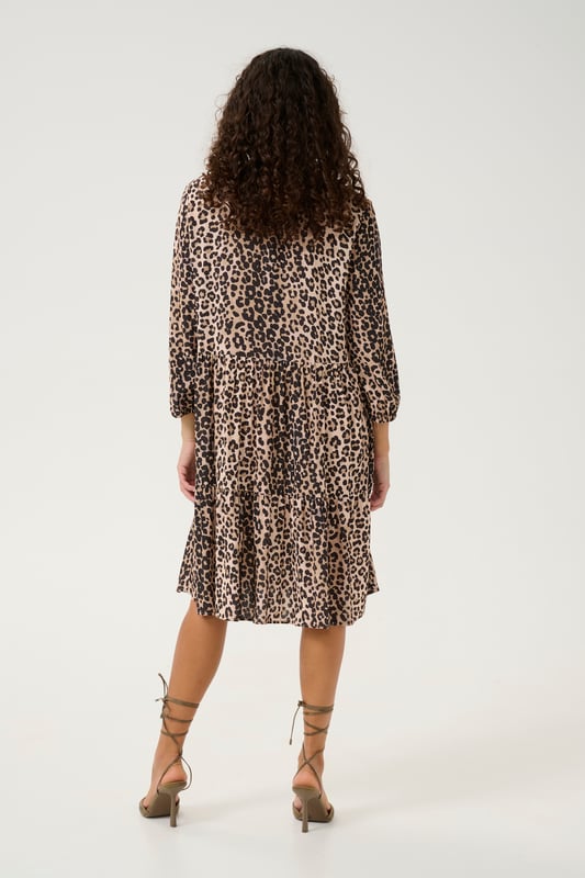 Loose fit,Knie,3/4 mouwen  Fijne was 30°, niet bleken, niet in de droger drogen, Druipnat ophangen, koud strijken max. 110° C, Droogreiniging  100% Viscose (LENZING™ ECOVERO™)