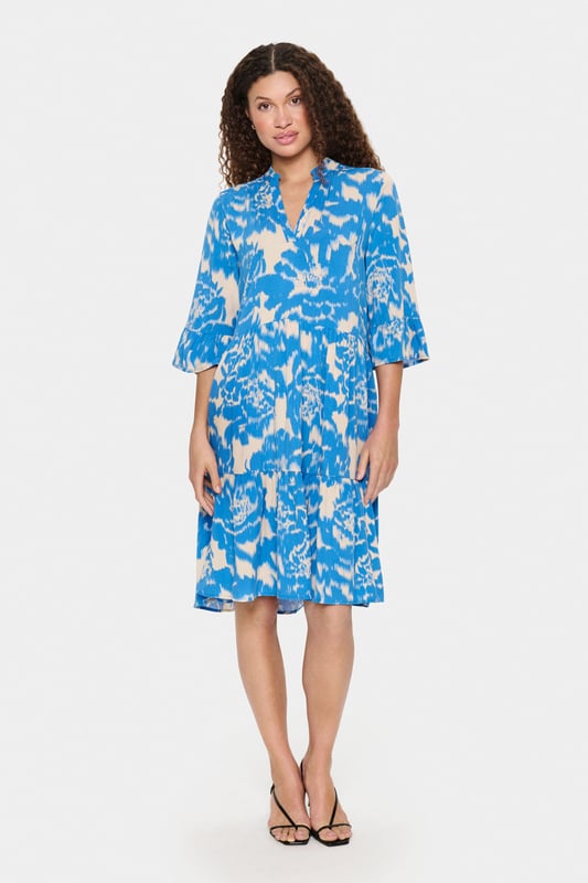 Casual fit,Knie  Fijne was 30°, niet bleken, niet in de droger drogen, Druipnat ophangen in de schaduw, koud strijken max. 110° C, Droogreiniging  100% Viscose (LENZING™ ECOVERO™)