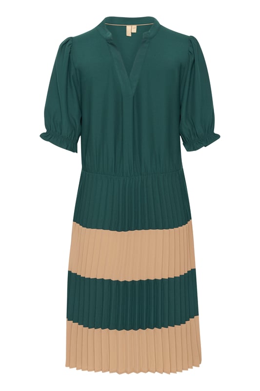 Feminine,Knie,Korte mouwen  Fijne was 30°, niet bleken, niet in de droger drogen, Liggend laten drogen., koud strijken max. 110° C, Droogreiniging  100% Polyester