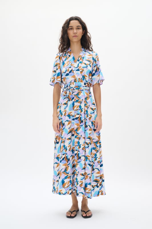 Feminine Form,Über Knöchellänge,Ellenbogenlänge  Schonwäsche 30°, Nicht bleichen, Nicht im Trockner trocknen, Tropnass aufhängen, Kalt bügeln max. 110° C, Nicht trockenreinigen  97% Polyester (Recycelt),3% Elasthan