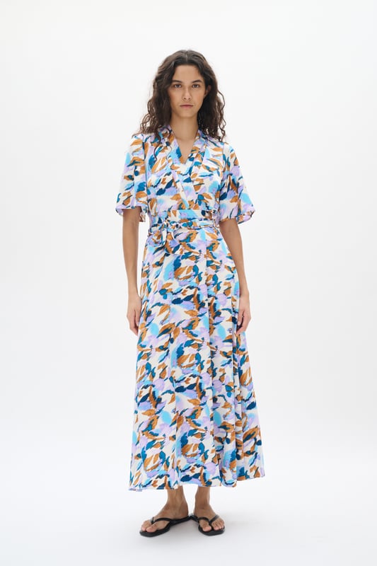 Feminine Form,Über Knöchellänge,Ellenbogenlänge  Schonwäsche 30°, Nicht bleichen, Nicht im Trockner trocknen, Tropnass aufhängen, Kalt bügeln max. 110° C, Nicht trockenreinigen  97% Polyester (Recycelt),3% Elasthan