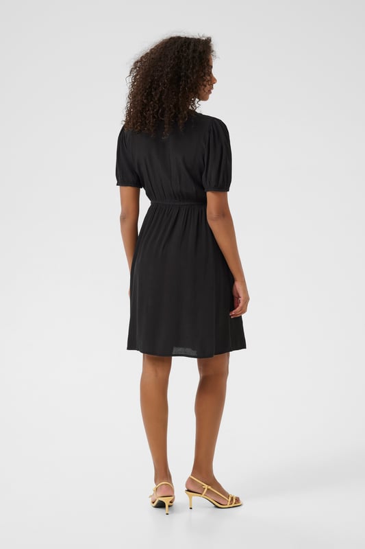 Regular fit,Taille lengte,Korte mouwen  Fijne was 30°, niet bleken, niet in de droger drogen, Druipnat ophangen in de schaduw, koud strijken max. 110° C, Droogreiniging  100% Viscose