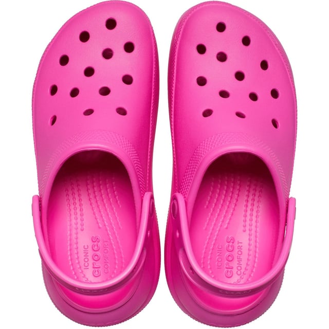 A fresh new take on the classic clog, the Crush is a bold new style with a raised midsole, letting the wearer make a fashionable fun statement with an elevated silhouette.