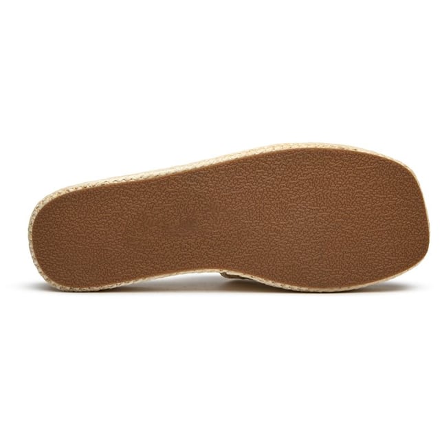 Damessandalen met een natuurlijke Solesister Seren Weave Flatform, gemaakt van synthetisch materiaal en een synthetische zool. Voorzien van een vierkante neus en een synthetische voering en binnenzool.