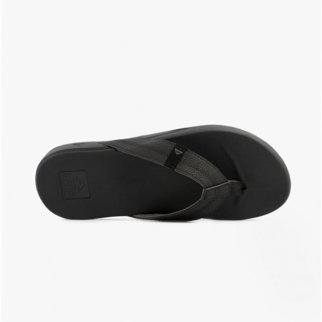 Our bestselling Phantom flip flop, built for the beach, gets a revamped cushion footbed, with REEF’s signature high energy rebound footbed for more cushioning in every step. Also with heel cupping and a high density rubber outsole.
