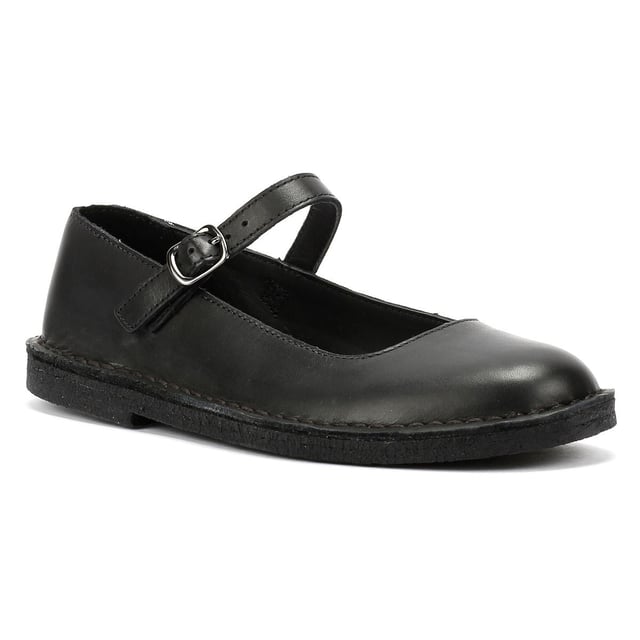 Klassische Mary Jane Schuhe mit weichen Premium-Leder-Obermaterialien für einen zeitlosen, eleganten Look. Mit verstellbarem Schnallenverschluss für eine sichere Passform und einer strapazierfähigen Kreppsohle für ganztägigen Komfort. Ideal für den täglichen Gebrauch oder festliche Anlässe.
