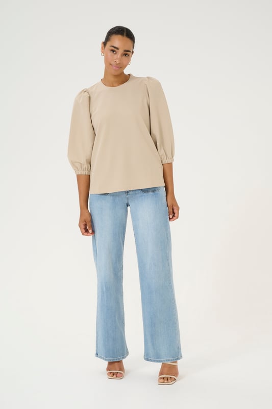 Regular fit,3/4 Ärmel  30° waschbar, Nicht bleichen, Nicht im Trockner trocknen, Tropnass aufhängen im Schatten, Warm bügeln max. 150° C, Trockenreinigung  100% Polyester
