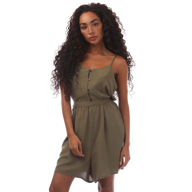 Womens Only Nova Carly Playsuit in green.- V-neck.- Spaghetti straps.- Adjustable straps.- Button placket.- Waist belt.- All-over pattern.- Smooth fabric.- 100% Viscose.- Ref: 15347929A