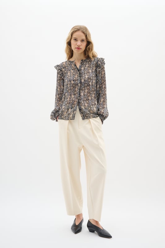 Regular fit,Lange mouwen  Wassen op 40°, niet bleken, niet in de droger drogen, koud strijken max. 110° C, Droogreiniging  100% Polyester