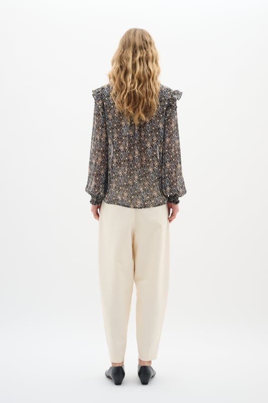 Regular fit,Lange mouwen  Wassen op 40°, niet bleken, niet in de droger drogen, koud strijken max. 110° C, Droogreiniging  100% Polyester