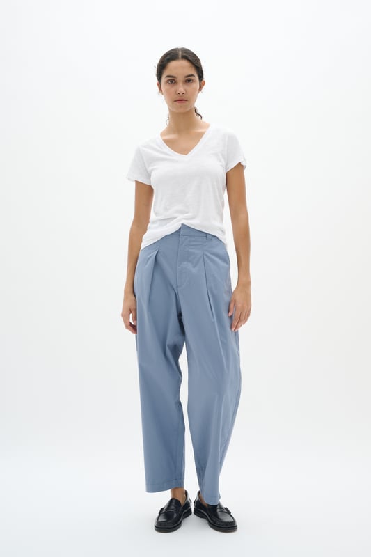 Regular fit,Korte mouwen  Fijne was 30°, niet bleken, niet in de droger drogen, Liggend laten drogen., koud strijken max. 110° C, Droogreiniging  60% Katoen,40% Modal