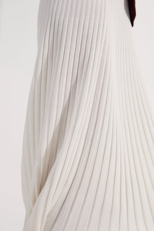 Pleated Rib Knitted Skirt