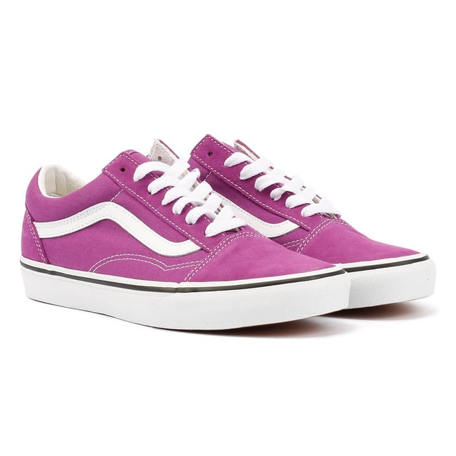 lage sneakers met duurzame suède en canvas bovenwerk voor langdurig gebruik. Ontworpen met een klassieke gevulkaniseerde wafelzool voor superieure grip en iconische stijl.