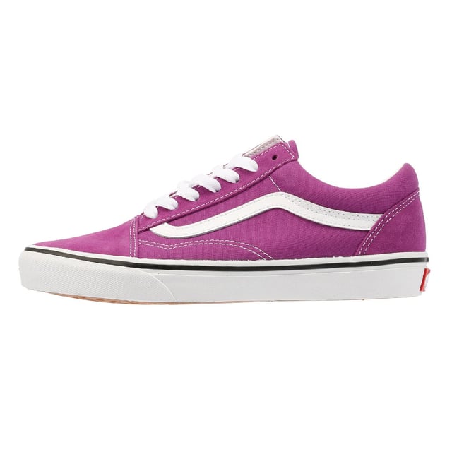 lage sneakers met duurzame suède en canvas bovenwerk voor langdurig gebruik. Ontworpen met een klassieke gevulkaniseerde wafelzool voor superieure grip en iconische stijl.
