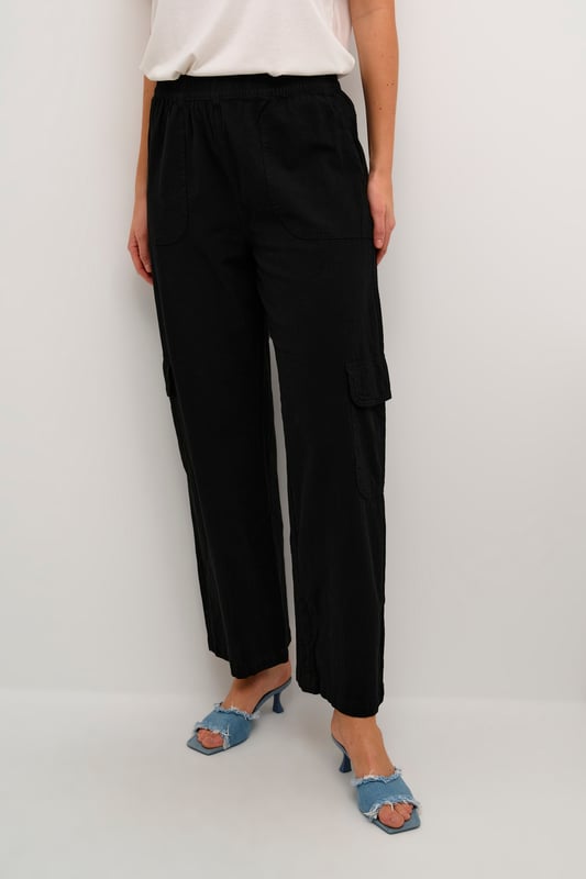 Relaxed fit,Hohe Taille,Lang,Weite leg  30° waschbar, Nicht bleichen, Trocknen im Trockner schonend, Tropnass aufhängen im Schatten, Warm bügeln max. 150° C, Trockenreinigung  100% Baumwolle